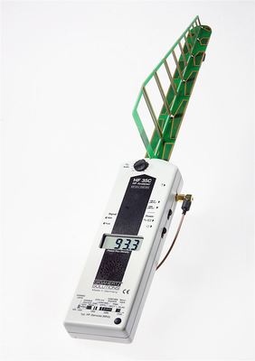 高頻電磁輻射檢測儀HF-35C在電磁環(huán)境監(jiān)測中的應(yīng)用與特點